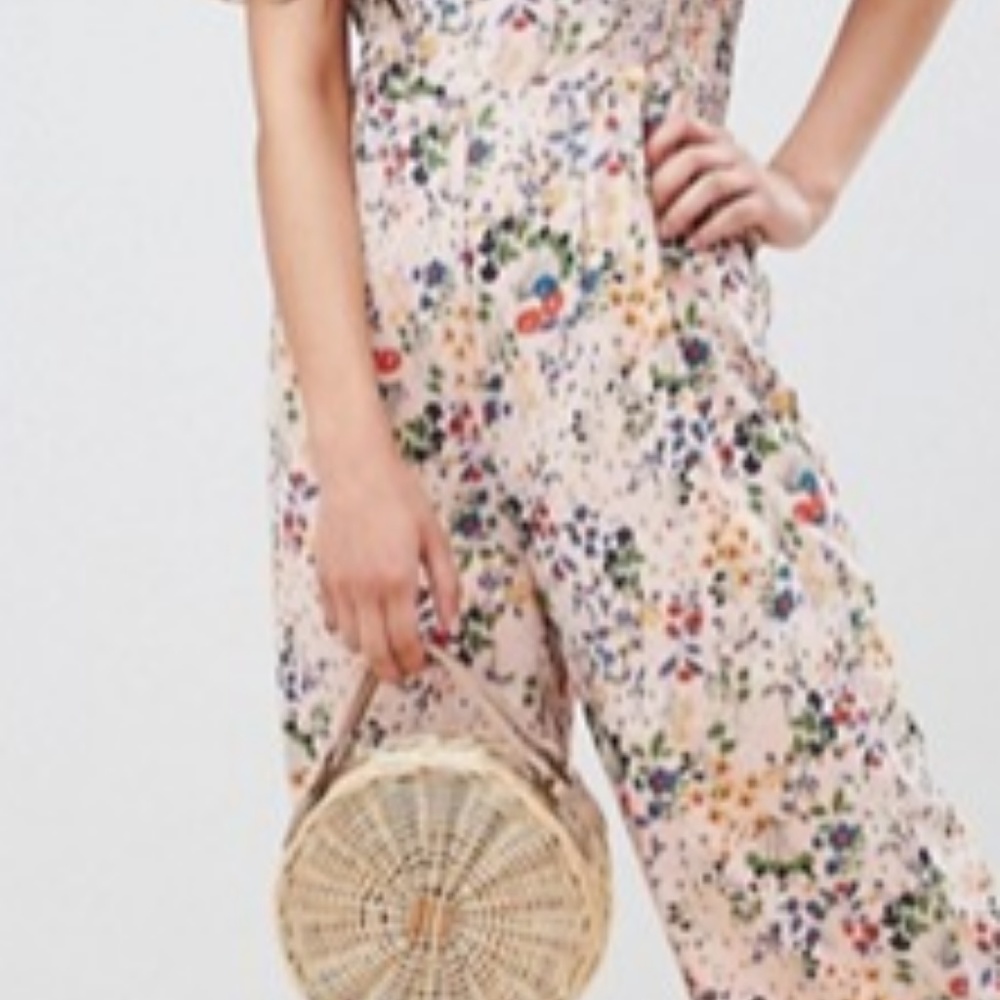 Glamorous Jumpsuit With Ruffle Layer In Floral - Picture 6 of 7